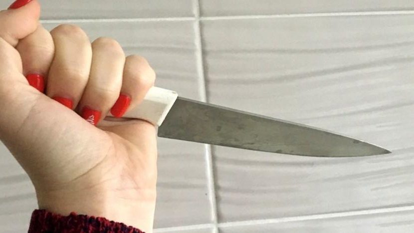В Запорожье женщина зарезала своего сожителя