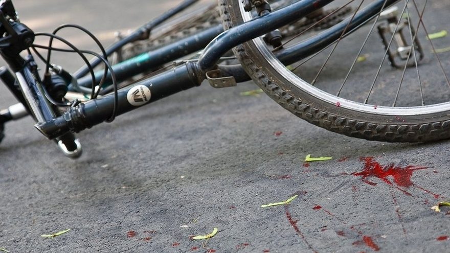 У Запоріжжі водій збив велосипедистку і втік з місця аварії