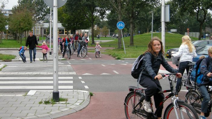 У Запоріжжі пішоходи та велосипедисти стануть пріоритетом: в мерії приймуть Концепцію розвитку велоінфраструктури