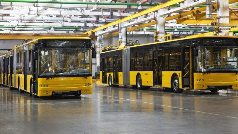 В Запорожье на Правый будут ездить троллейбусы-гармошки из Европы