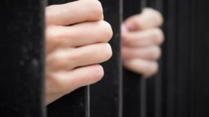 У Запоріжжі 17-річна студентка-закладчиця може отримати 10 років тюрми 