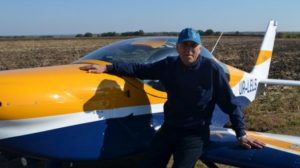 Мечты сбываются: запорожский фермер стал пилотом, лишь уйдя на пенсию