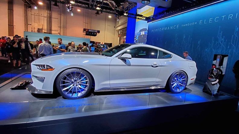 Ford представив електричний Mustang, — ФОТО 