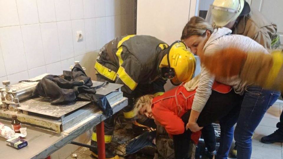 Жительница Запорожской области попала в ловушку на рабочем месте, — ФОТО