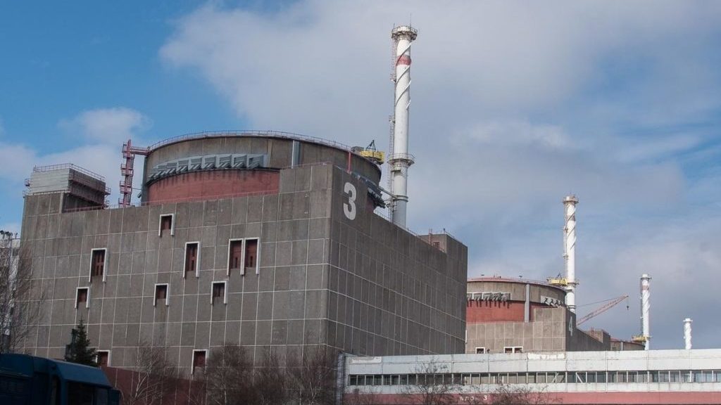 На Запорожской АЭС энергоблок отправили в ремонт