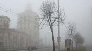 Туман і ожеледь: у Запоріжжі попереджають про складнощі на дорогах