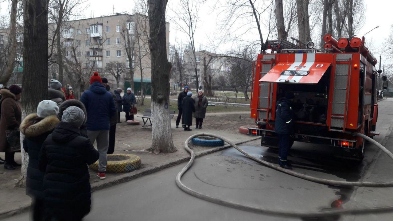 В Запорожской области горела квартира: из многоэтажки эвакуировали людей