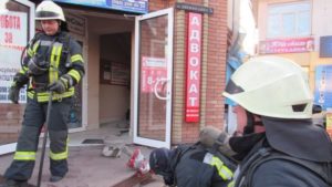 У Запоріжжі в пожежі в офісній будівлі постраждали діти, — ФОТО