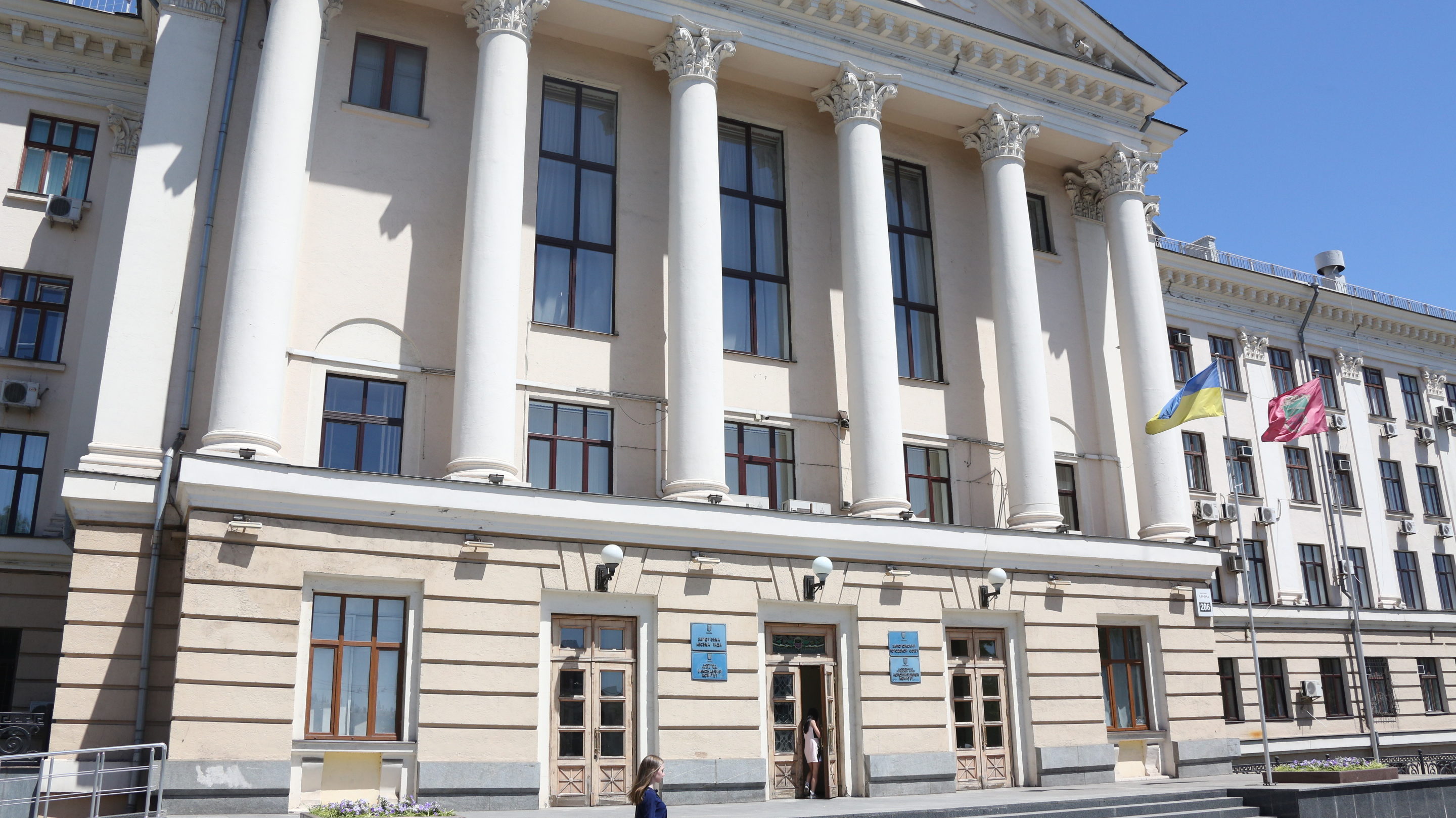 Володимир Буряк заявив, що СБУ хоче провести обшуки у запорізькій мерії 