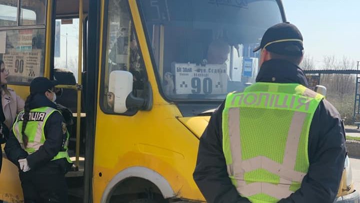 В Запорожье и области перевозчиков уже начали штрафовать за нарушения карантинных мер