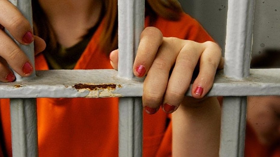 У Запоріжжі судитимуть сутенерку, яка відправляла неповнолітніх займатися проституцією до Туреччини