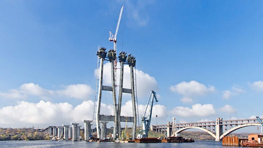 Запорожские мосты достроят уже за 2 года, — глава Укравтодора