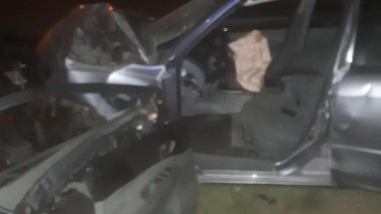 В Запорожье произошло ДТП: водителя зажало в автомобиле, — ФОТО