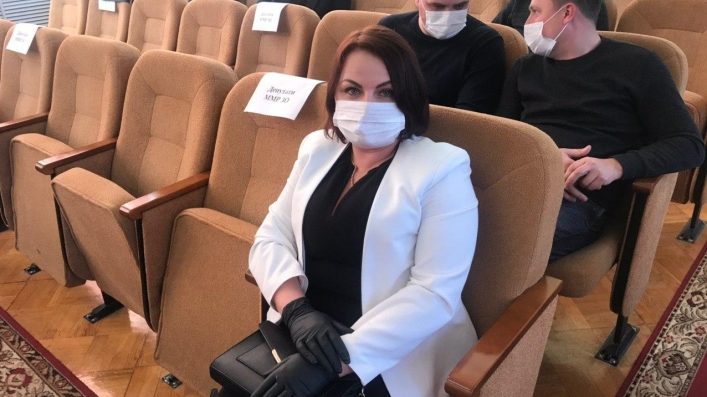 «Обычная простуда, похоже на ОРВИ»: заболевший депутат из Запорожской области рассказала о симптомах коронавируса