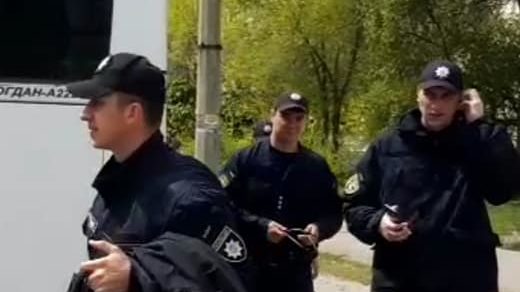 Запорожские полицейские массово нарушили режим карантина: началось служебное расследование, – ФОТО, ВИДЕО