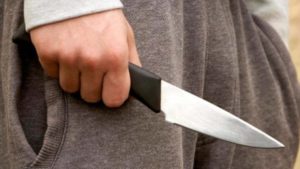 За сутки в Запорожье двух людей подрезали ножом