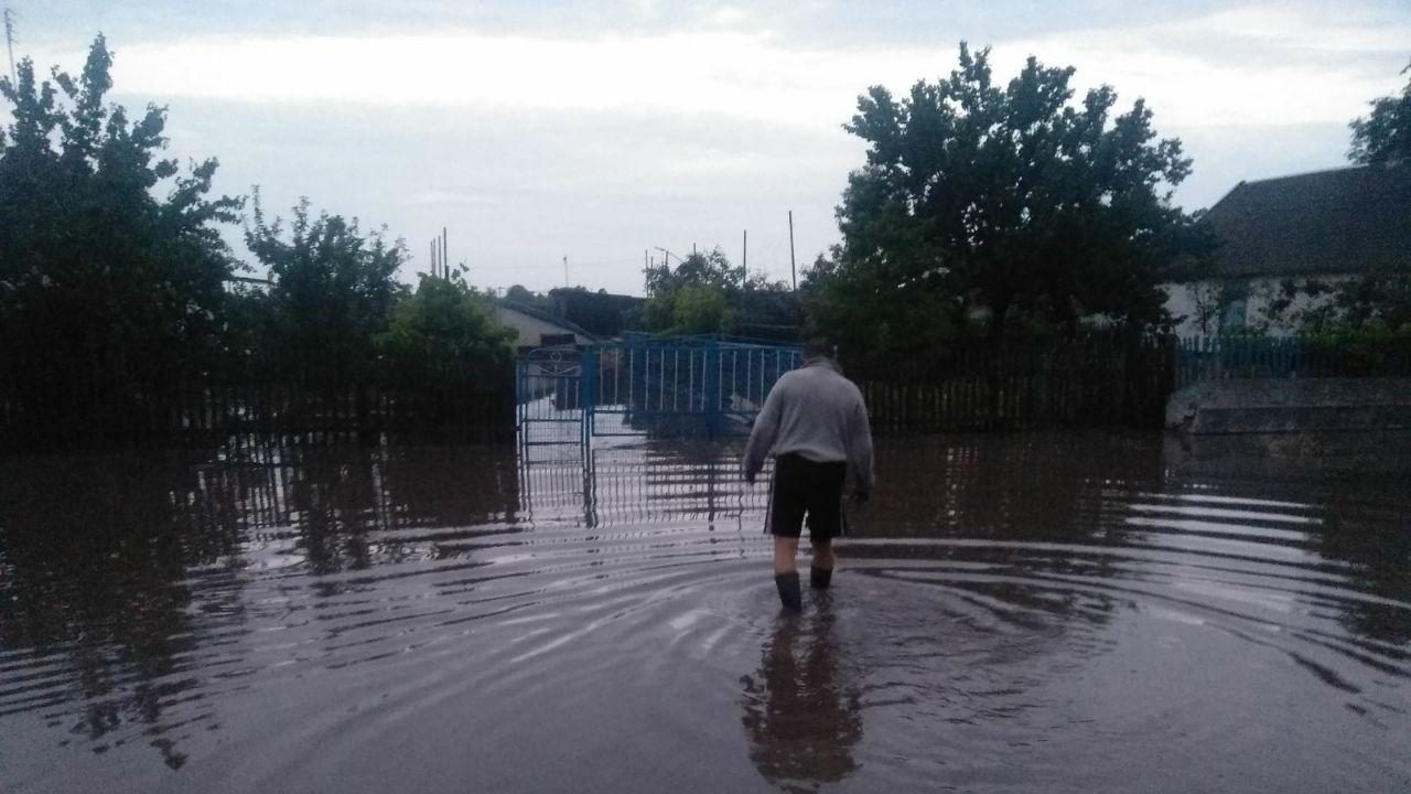 В Запорожской области непогода затопила дома людей, - ФОТО