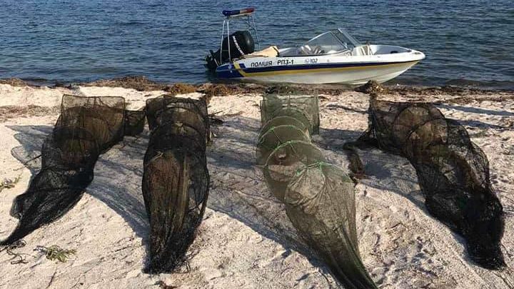 В лиманах Запорізької області вчергове знайшли сітки для ловлі риби
