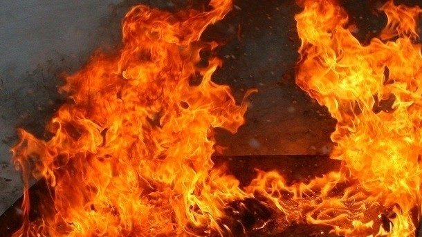 В Заводском районе произошел пожар: спасатели вытащили из огня мужчину
