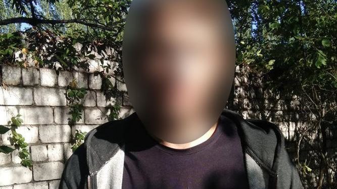 В центре Запорожья задержали очередного молодого закладчика наркотиков, – ФОТО