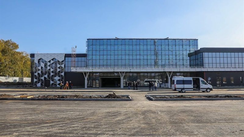 За телевизор в Запорожский аэропорт готовы отдать больше, чем он стоит в магазине