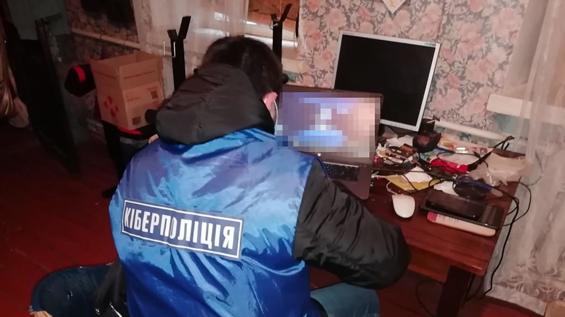 Житель Запорожья, продавая несуществующую мебель, обманул людей на 100 тысяч гривен, – ФОТО
