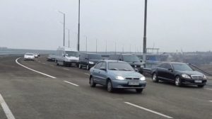 В Запорожье президент Зеленский запустил движение по новому мосту, – ВИДЕО