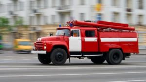 В Приморском районе из пожара спасли пенсионерку