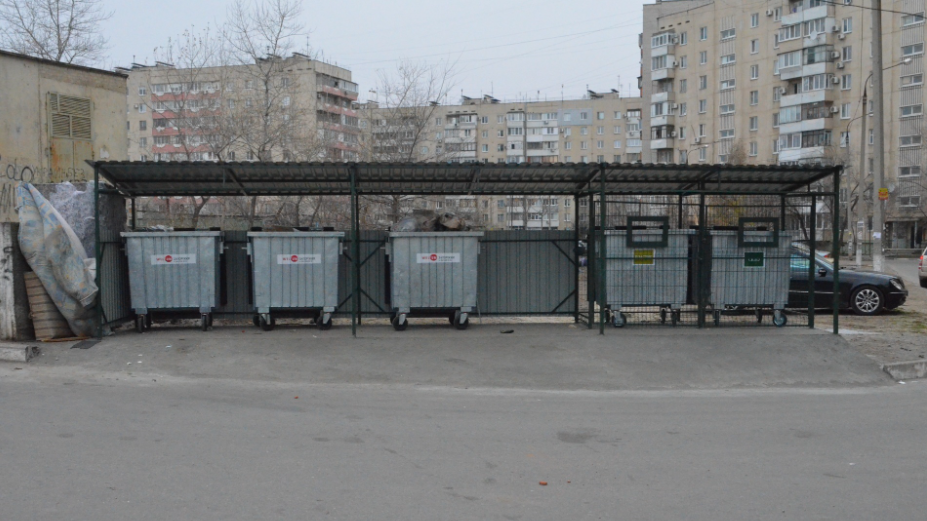 В Запорожье появилась еще одна современная контейнерная площадка, – ФОТО 