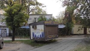 В Запорожье демонтировали очередной запрещенный ларек, — ФОТО