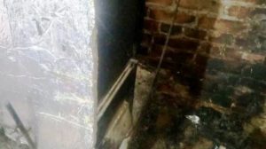 Под Запорожьем в доме произошел пожар: с места происшествия госпитализировали женщину