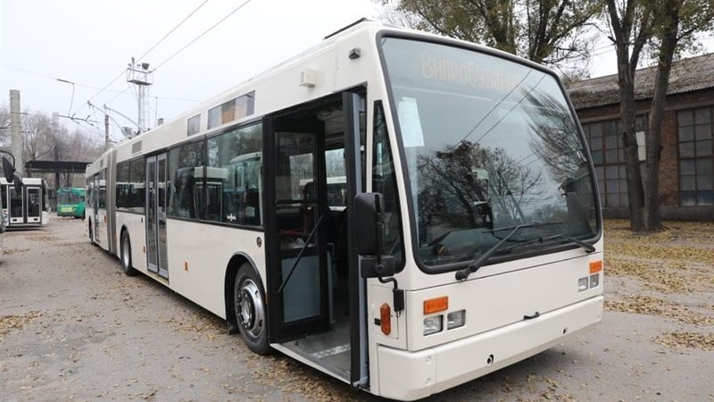В Запорожье на городских маршрутах будут работать 26 электробусов и 20 новых больших автобусов