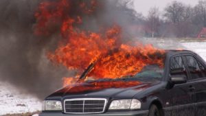 ГСЧС-ники в Запорожье потушили два горящих автомобиля за вечер