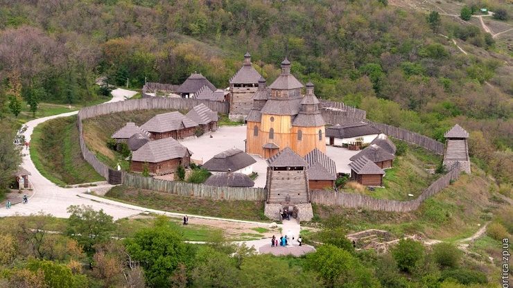 В Запорожье на Хортице в этом году планируют начать масштабную реставрацию и сделать ее «территорией выходного дня»