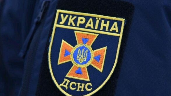 Восемь спасателей полтора часа тушили пожар в Днепровском районе Запорожья, — ФОТО