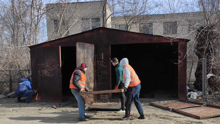 В Днепровском районе демонтировали очередной гараж