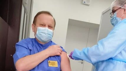 70 сотрудников Запорожского областного перинатального центра уже сделали прививку от COVID-19, – ФОТО