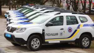 У Запоріжжі поліцейські офіцери громад отримали 19 нових автомобілів Renault Duster, – ФОТО