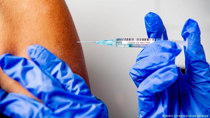 Почти 5 тысяч жителей Запорожской области вакцинировались от коронавируса за сутки