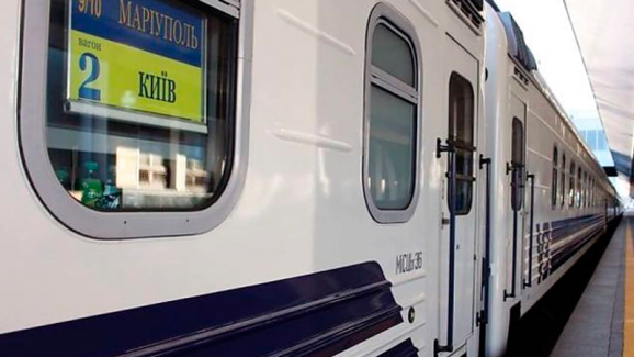 Мариупольский поезд на Киев, который проезжает через Запорожье, будет ехать почти на час меньше