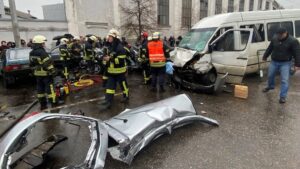 Водитель Mitsubishi, которая влетела в маршрутку возле запорожского вокзала, умер в больнице