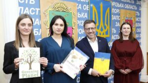 Озеленение планеты: Запорожский облсовет и фонд «Социальные инициативы бизнеса» подписали Меморандум о сотрудничестве