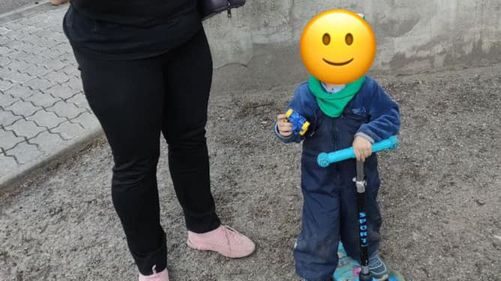 У Запоріжжі, катаючись на самокаті, пропав 2-річний хлопчик