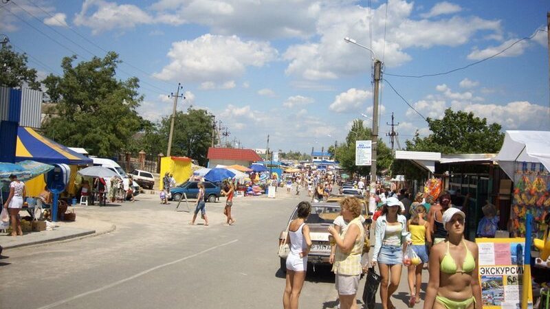 На головній площі в Кирилівці заборонили торгівлю