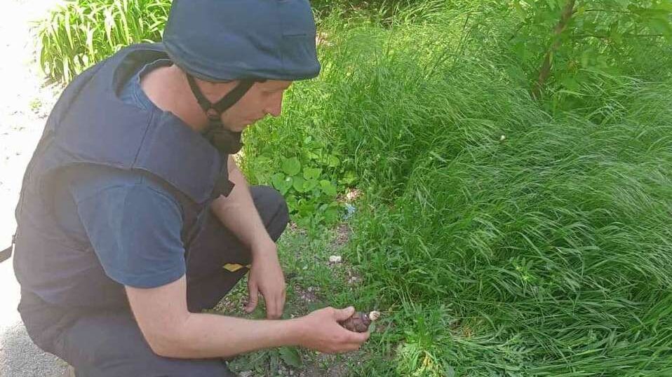 В Запорізькій області поблизу багатоповерхівки знайшли бойову гранату