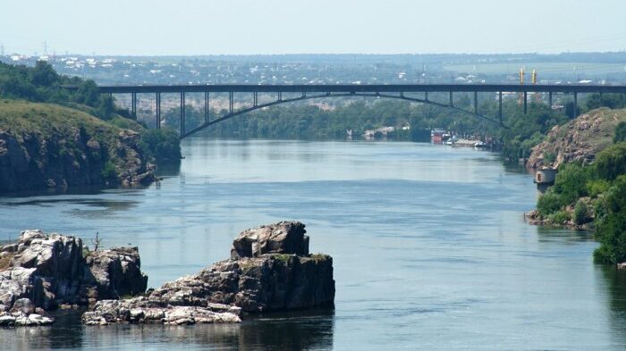 Запорожцы зарегистрировали петицию о ремонте Арочного моста: им мешает шум