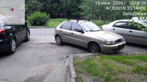 Запорожская служба инспекторов по парковке выиграла суд против водителя-нарушителя