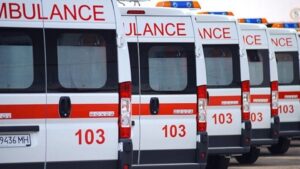 В Запорожье 11-летний мальчик упал со здания: его госпитализировали