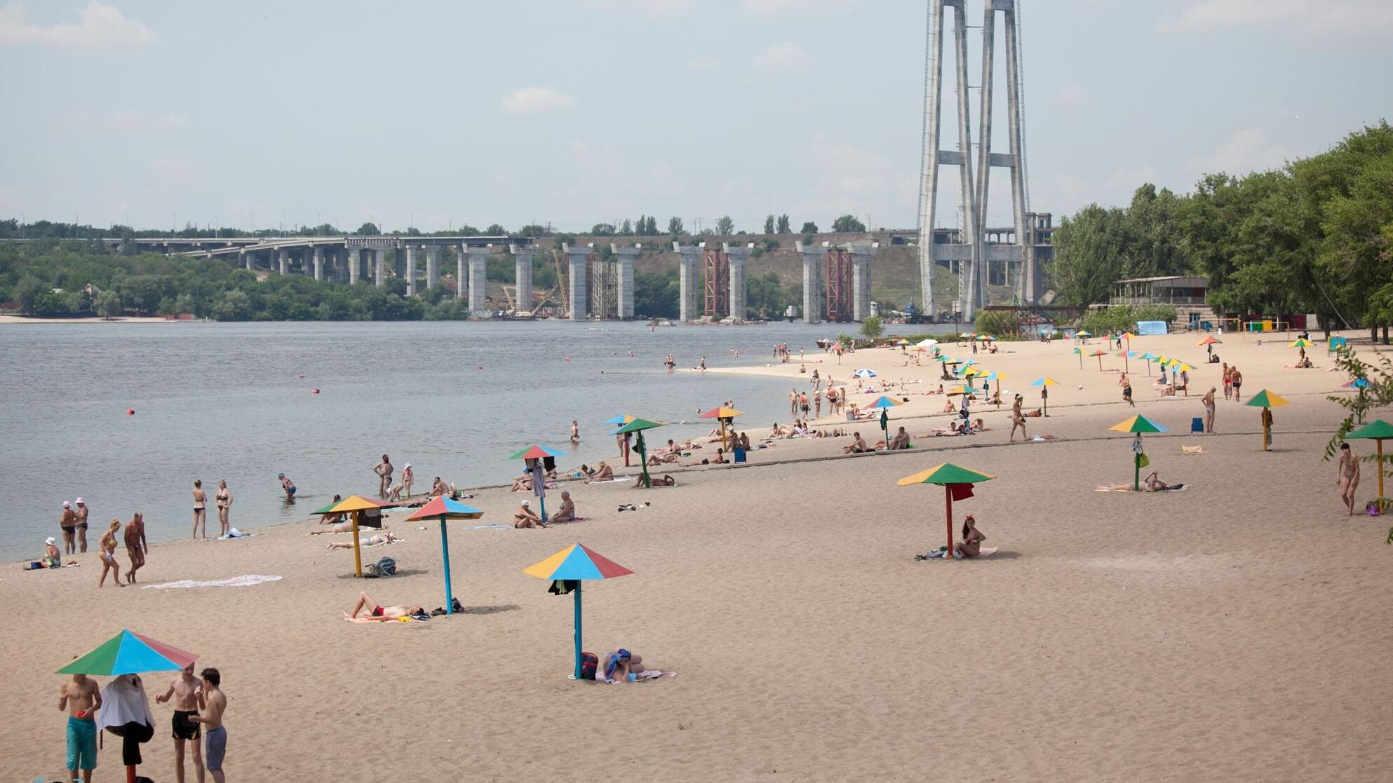 Стало відомо, чи відкриють офіційно пляжі Запоріжжя цього року