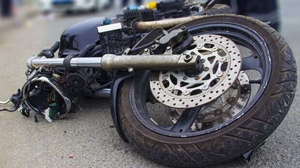 Под Запорожьем пьяный 20-летний водитель разбился на мотоцикле